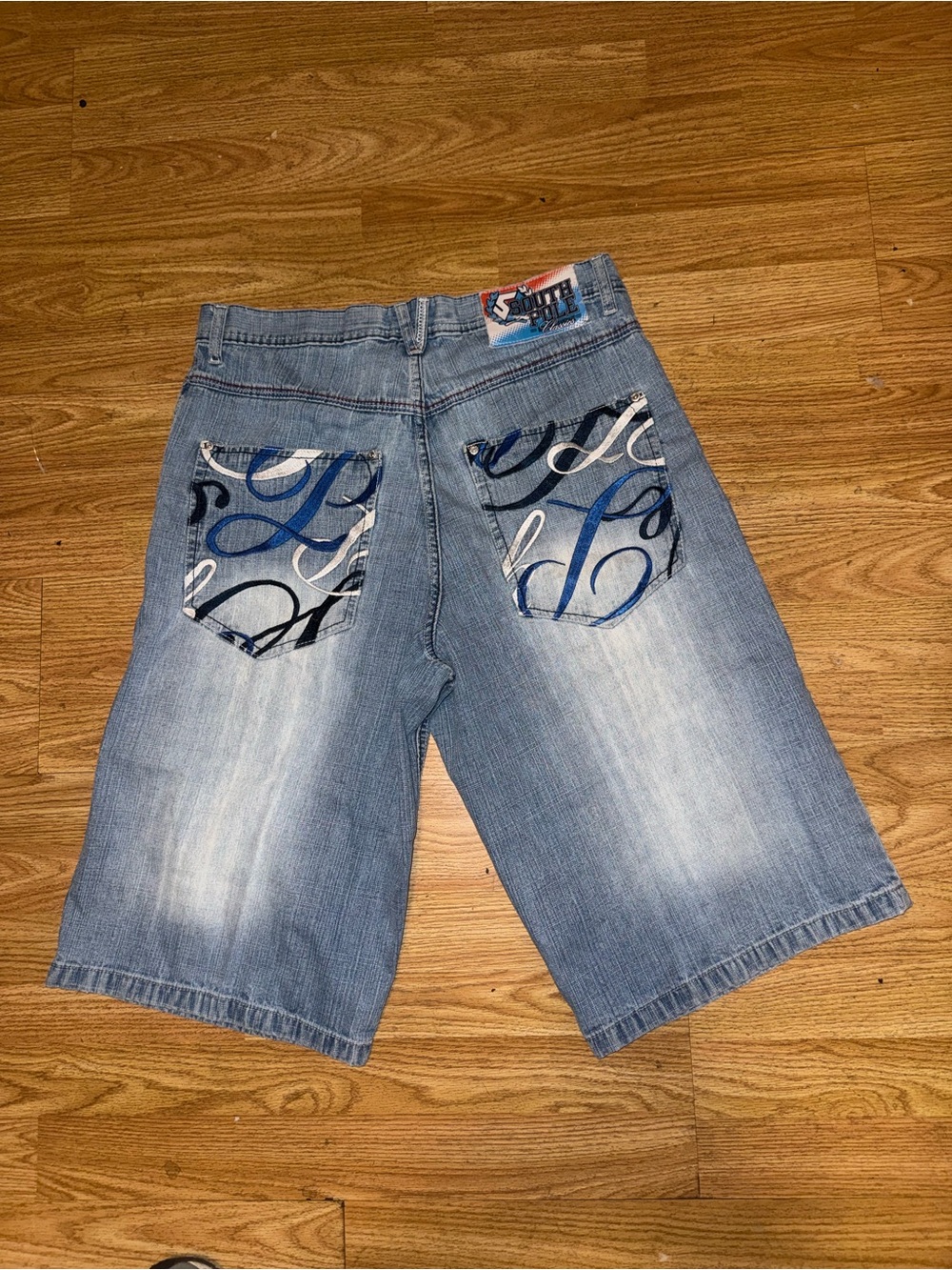 Vintage Y2K Southpole Blue Denim Embroidered Back Pockets Baggy Shorts Size 36.